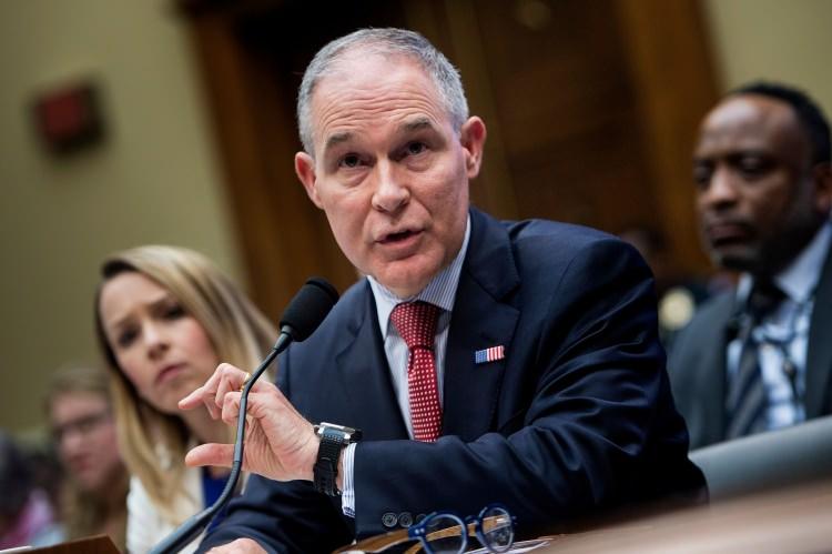 <p>Scott Pruitt</p>

<p>Eski Çevre Koruma Dairesi Başkanı</p>

<p>6 Temmuz 2018</p>

<p> </p>
