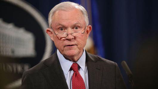 <p>Jeff Sessions</p>
<p>Eski Adalet Bakanı</p>
<p>7 Kasım 2018</p>