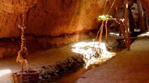 <p>&Ccedil;inliler bu kanalları &uuml;lkelerindeki &uuml;&ccedil; harikadan biri olarak g&ouml;steriyorlar.&nbsp;</p>

<p>&nbsp;</p>
