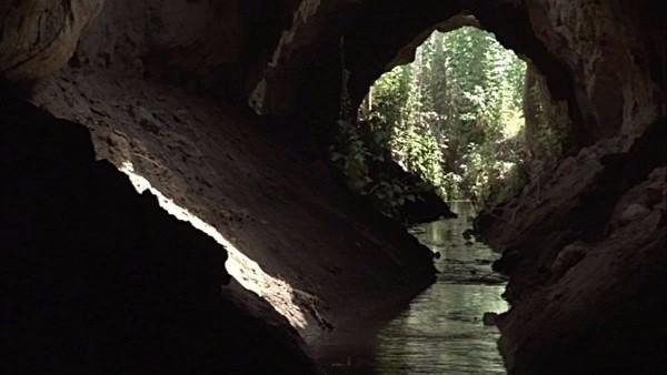 <p>Karez kanallarını &Ccedil;inliler tarafından "Yer altındaki b&uuml;y&uuml;k kanal" olarak adlandırılıyor.&nbsp;</p>

<p>&nbsp;</p>
