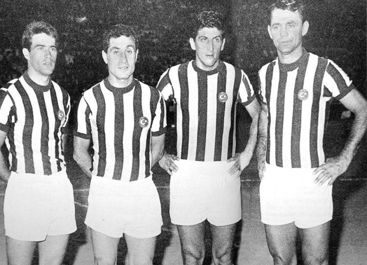 <p>1961-1962 sezonunda Fiorentina (14 maç, 2 gol), 1962-1963 sezonunda Venezia (30 maç, 8 gol), 1963-1964 sezonunda yeniden Fiorentina (10 maç), 1964-1967 yıllarında ise üç sezon Lazio'da (46 maç, 4 gol) oynayan Can Bartu, burada "Sinyor" lakabını aldı.</p>
