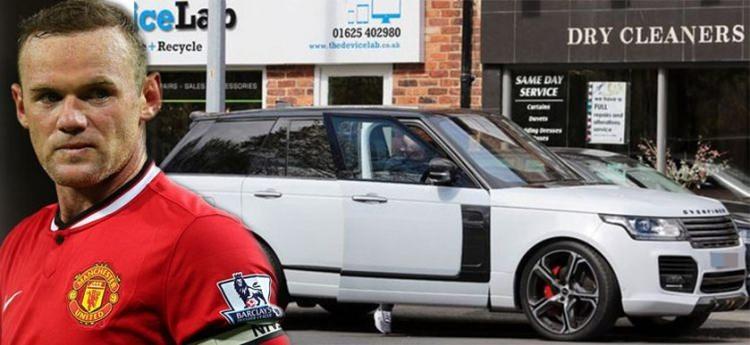 <p>WAYNE ROONEY</p>

<p>RANGE ROVER</p>
