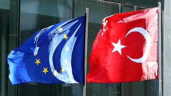 <p>3.İtalya</p>
<p> </p>
<p>Vize başvuru sayısı: 1 milyon 844 bin 140</p>
<p> </p>
<p>Verdikleri vize sayısı: 1 milyon 703 bin 912</p>