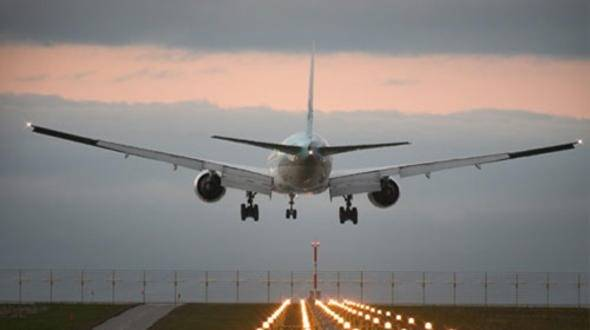 <p>90 saniye kuralı: U&ccedil;akta acil durum anında kurallar gereği u&ccedil;ağın 90 saniye i&ccedil;inde yolcu kapasitesi ne olursa olsun tahliye edilmesi şarttır.</p>
