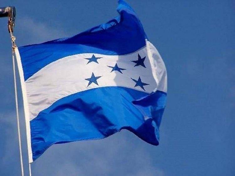 <p>Honduras</p>
<p> </p>
<p>Toplam donanma varlığı: 59</p>
<p>Uçak gemisi: 0</p>
<p>Fırkateyn: 0</p>
<p>Destroyer: 0</p>
<p>Korvet: 0</p>
<p>Denizaltı: 0</p>
<p>Devriye gemisi: 20</p>
<p>Mayın gemisi: 0</p>