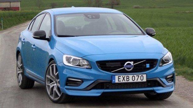 <p>Volvo S60 1.6 D2 115HP</p>

<p>Yakıt tipi: Dizel<br />
Ortalama yakıt Tüketimi(100km): 4.7 litre</p>

