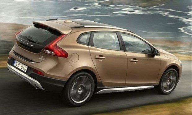 <p>Volvo V40 1.6 D2 (2012) 115HP</p>

<p>Yakıt tipi: Dizel<br />
Ortalama yakıt Tüketimi(100km): 4.3 litre</p>
