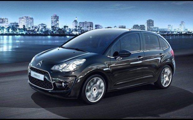 <p>Citroen C3 1.4 Otomatik 70HP</p>

<p>Yakıt tipi: Dizel<br />
Ortalama yakıt Tüketimi(100km): 4.3 litre</p>
