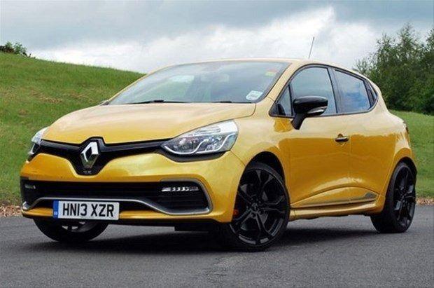 <p>Renault Clio 1.5 DCI 90HP</p>

<p>Yakıt tipi: Dizel<br />
Ortalama yakıt Tüketimi(100km): 3.8 litre</p>
