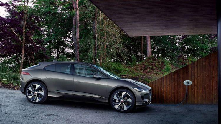 <p>Jaguar I-Pace</p>
