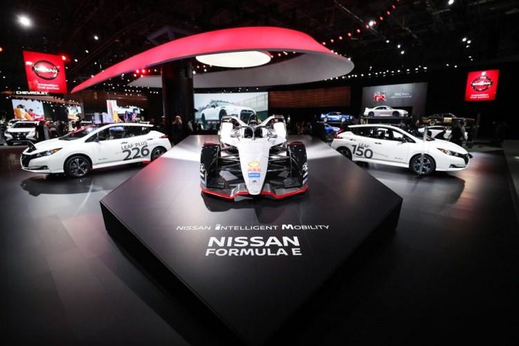 <p>Nissan'ın Formula E yarış otomobili</p>