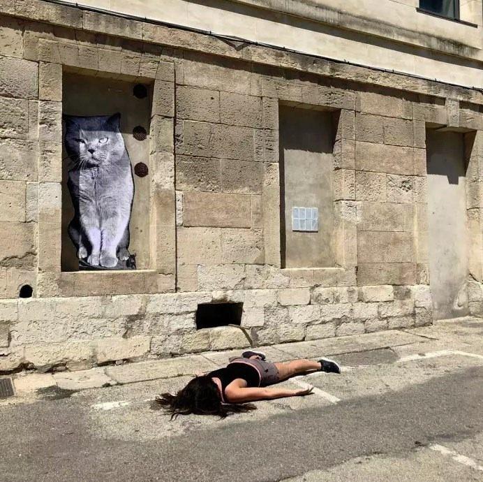 <p>Arles</p>
