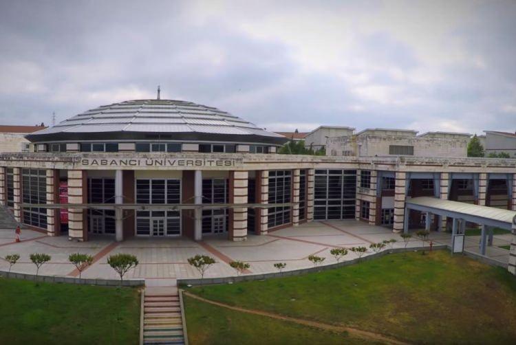 <p>Sabancı Üniversitesi<br />
<br />
Sıra: 351–400</p>

<p> </p>
