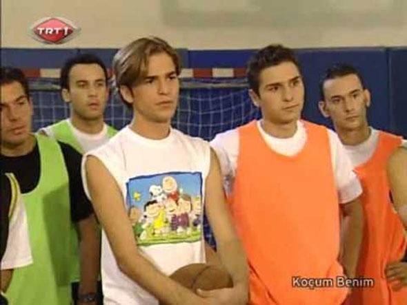 <p>ENGİN ALTAN DÜZYATAN - 2002 KOÇUM BENİM</p>

<p> </p>
