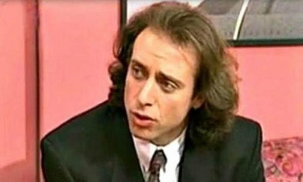 <p>Aynı dizide Halit Ergenç de konuk oyuncu olarak rol almıştı.</p>

<p> </p>
