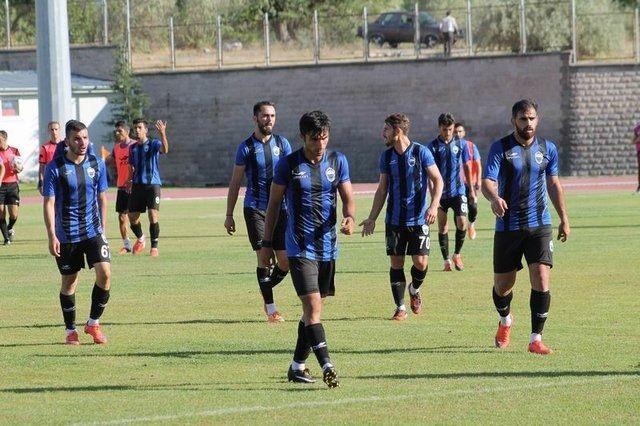 <p>Erciyesspor</p>
<p>Süper Lig'de yer aldığı sezon sayısı: 13</p>
<p>KAPATILDI</p>