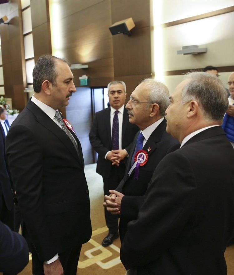 <p>Törene TBMM Başkanvekili Levent Gök, CHP Genel Başkanı Kemal Kılıçdaroğlu ile Adalet Bakanı Abdulhamit Gül de katıldı.</p>