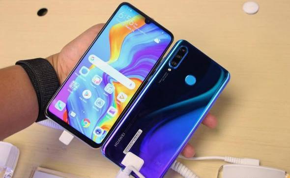 <p>Huawei Nova 4e ve Nova 3e</p>
<p> </p>