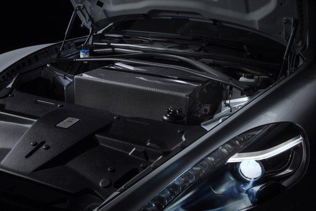 <p>Eğer şarj işlemi 800V ve 100 kW-saat’lik bir istasyon ile yapılırsa, aracın 500 km’lik menzil değerine 1 saat içerisinde kavuştuğu aktarılıyor.</p>

<p> </p>
