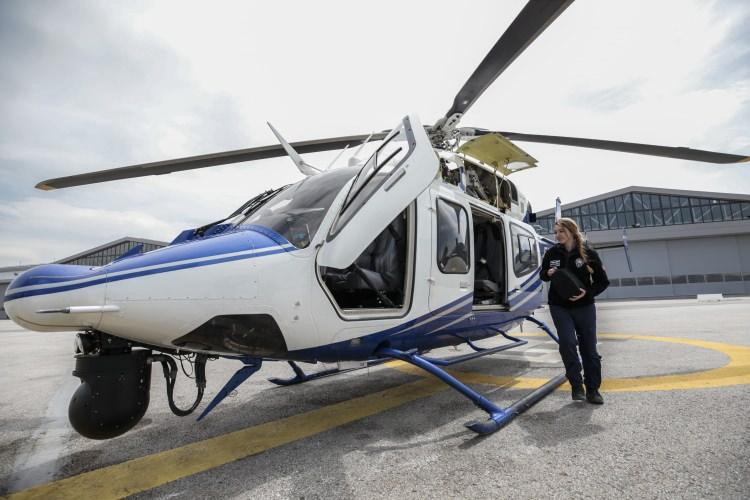 <p>Erol, kadınların her alanda başarılı olabileceğine inandığını vurgulayarak, "Bundan sonraki hedefim, Skorsky ve Atak helikopter pilotu olmak. Yani kadın taarruz helikopteri pilotu olmak istiyorum. Emniyet Teşkilatımıza yakın zamanda Atak helikopterleri de gelecek. Onları bekliyorum." ifadelerini kullandı.</p>