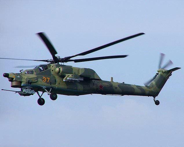 <p>10. Rus Mi-28 Havoc Saldırı Helikopteri:</p>
<p>Bu savaş makinesi Rus Hava Kuvvetleri'nin ve ordunun ''saldırı yapma'' aracı. Temel donanımı ise, alçaltılmış 30 mm Shipunov otomatik topu, 4 tane anti-tank füzesi taşıyabilen roket ya da silah podu eklentisi..</p>