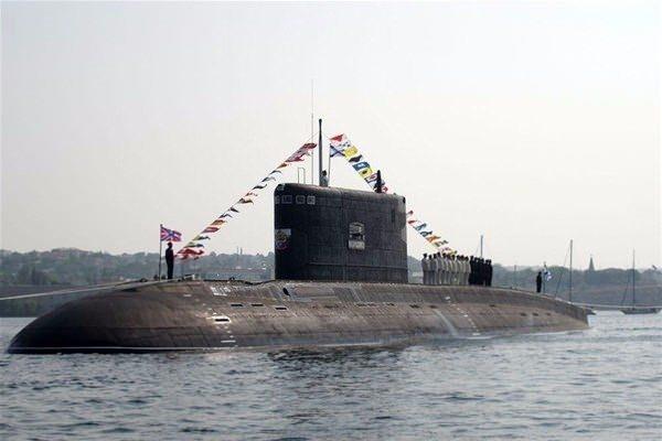 <p>B-261 tipi Novorossiysk denizaltısı.</p>
<p> </p>