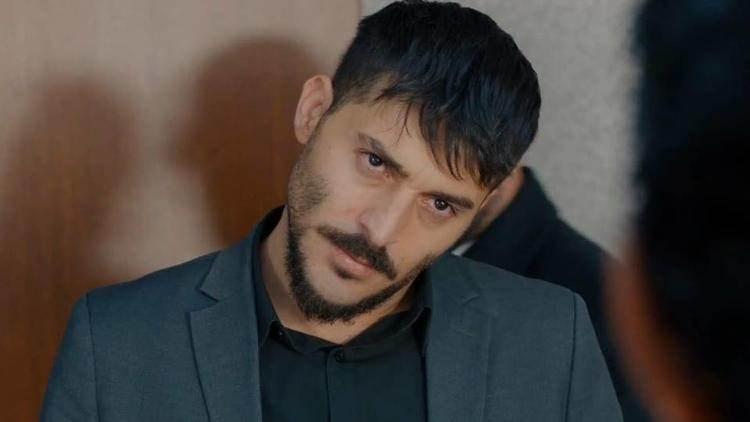 <p>Türk izleyici profesyonel dansçı olan Uğur Yıldıran'ı ilk kez Türkiye'yi Hadise'nin temsil ettiği 2009'daki Eurovision yarışmasında gördü...</p>
<p> </p>