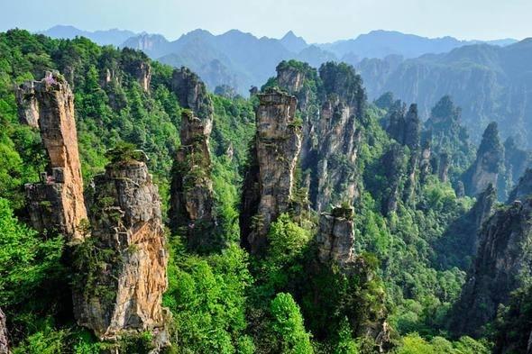 <p>ZHANGJIAJIE MİLLİ PARKI, ÇİN<br />
<br />
ROTORUA, YENİ ZELANDA</p>
