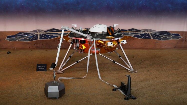 <p>NASA’nın Mars’a indirdiği uzay aracı InSight, teorik ‘Mars depreminin’ sesini kaydetti.</p>
<p><strong><a href="http://video.haber7.com/video-galeri/138828-iste-marstaki-depremin-sesi" target="_blank"><span style="color:rgb(255, 215, 0)">O ANLARI İZLEMEK İÇİN TIKLAYIN!</span></a></strong></p>
<p> </p>
