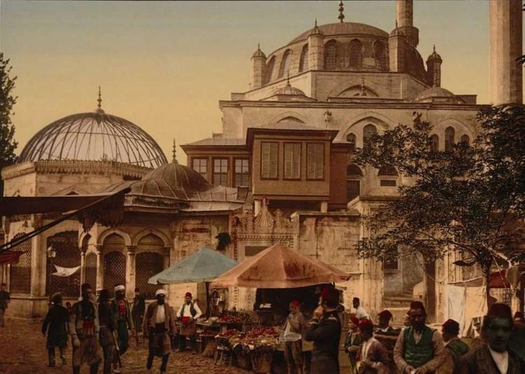 <p>Neticede Osmanlı bağışı, kraliçenin baskısıyla bin sterline indirilir.</p>