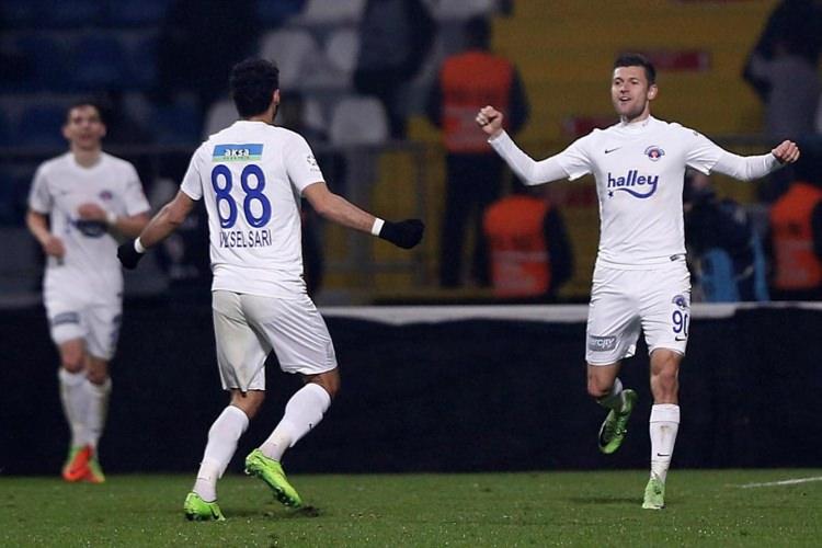 <p>10. Kasımpaşa: 43 puan</p>
<p> </p>