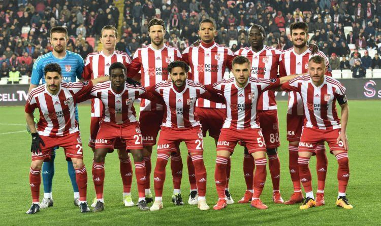 <p>14. Sivasspor: 40 puan</p>