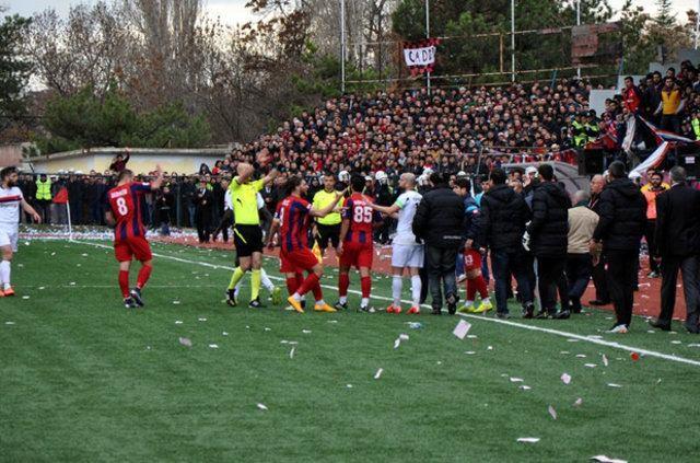 <p>Kırıkkalespor</p>
<p>Süper Lig'de yer aldığı sezon sayısı: 1</p>
<p>Şu an bulunduğu lig: Bölgesel Amatör Lig 6. Grup</p>