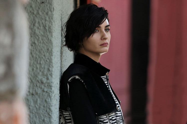 <p>Tuba Büyüküstün - Kadıköy</p>
