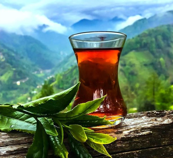 <p><span style="color:#800080"><strong>ÇAY</strong></span></p>

<p><strong>1 bardak (şekersiz): </strong>2 kcal</p>
