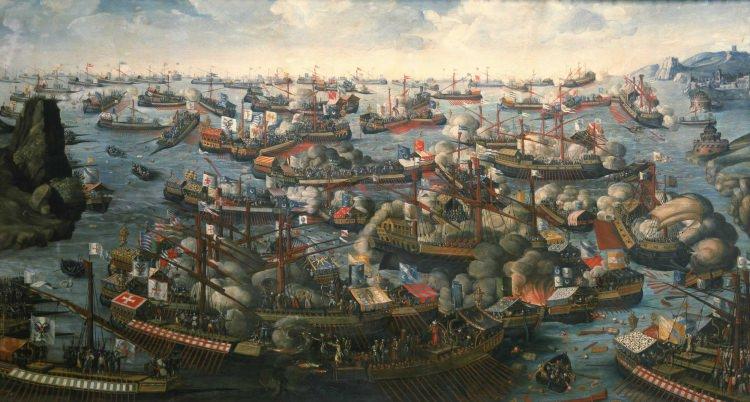<p>Ancak değişen Dünya şartlarını okuma başarısıyla Yavuz Sultan Selim, daha 1500'lü yılların başlarında Hint Okyanusu'na yerleşerek İslam Alemi'nin sömürgeleştirilmesi için girişimlere başlayan Portekiz'li sömürgecilere karşı, Memlüklerin direnemeyeceğini görmüş, Hristiyan Avrupa sömürgeciliğinin azgın emellerine karşı durabilmenin tek yolunun, doğudaki bütün İslam Devletlerini tek bir güçlü Devlet altında birleştirmek olduğunu anlamıştı.</p>