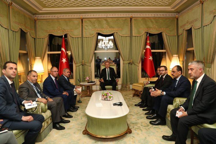 <p>Türkiye Cumhurbaşkanı Recep Tayyip Erdoğan, Filistin Başbakanı Muhammed İbrahim İştiyye'yi kabul etti.</p>
<p> </p>