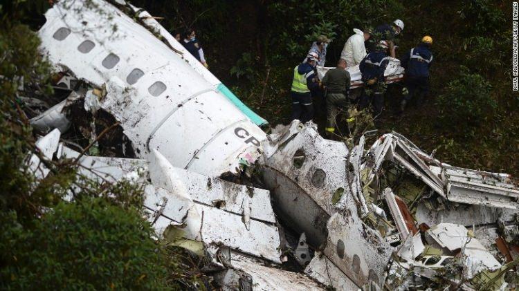 <p>Chapecoense kafilesi, Sudamericana Kupası finalinin ilk ayağında karşılaşacağı Atletico Nacional maçına gitmek için havalanmıştı.</p>
