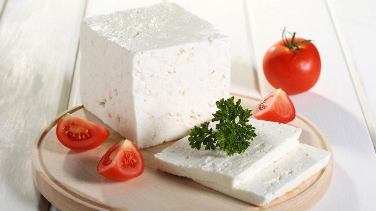 <p><span style="color:#800080"><strong>BEYAZ PEYNİR (YAĞLI)</strong></span></p>
<p><strong>1 dilim: </strong>110 kcal</p>