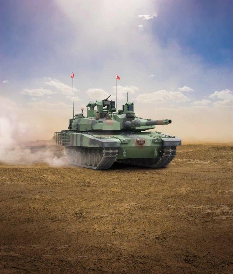 <p>BMC'nin geliştirdiği Türkiye'nin ilk yerli ve milli tank taşıyıcısı da Altay'ı taşımaya hazır halde görücüye çıkacak.</p>

<p>Günümüzün ve geleceğin muharebe koşullarına cevap verme vizyonuyla geliştirilen Altay Ana Muharebe Tankı Programı'nda, 9 Kasım 2018'de Savunma Sanayii Başkanlığı ve BMC arasında imzalanan seri üretim sözleşmesiyle önemli bir kilometre taşı daha geride bırakıldı.</p>

<p>Program kapsamındaki ana yüklenici rolünü üstlenen BMC, sözleşme kapsamında 250 adet Altay Ana Muharebe Tankı'nı üreterek Türk Silahlı Kuvvetlerine teslim edecek. Proje kapsamında büyük çoğunluğu yerli olan 200'e yakın alt yüklenici görev alacak.</p>
