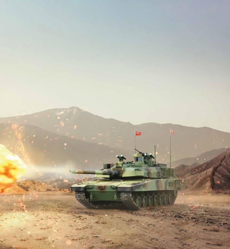 <p><strong>Aktif koruma ve ilave zırhlarla donatılacak  </strong></p>

<p>Teslim edilecek ilk 40 tank Altay T1 konfigürasyonu üretilecek, geliştirilmiş mevcut prototiplerin konfigürasyonunun yanı sıra ASELSAN tarafından geliştirilen Akkor Aktif Koruma Sistemi ve ROKETSAN tarafından geliştirilen ilave zırh birimlerini içerecek.</p>

<p>İlk seri üretim tankı 24. ayda teslim edilecek, T1 teslimatları 39. ayda bitirilecek. Bununla birlikte, Savunma Sanayii Başkanı İsmail Demir'in direktifleri doğrultusunda sözleşme kapsamında olmayan bir adet T1 konfigürasyonundaki tanıtım tankının 18. ayda tamamlanması hedefleniyor. </p>
