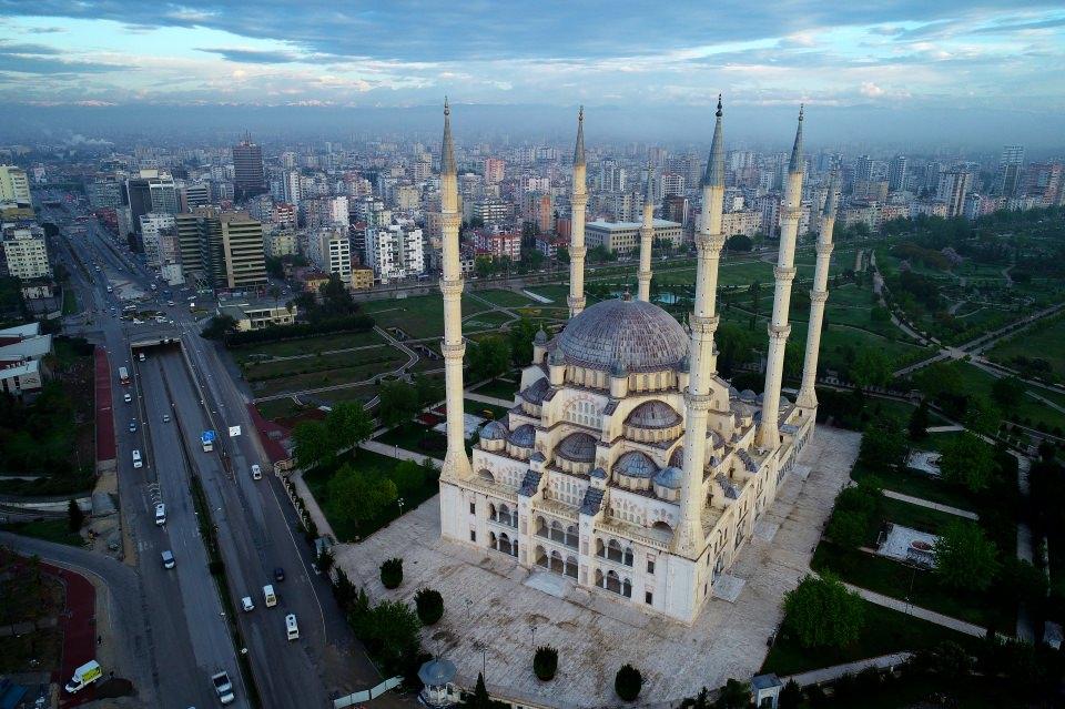 <p>Sabancı Merkez Camisi - Adana </p>
