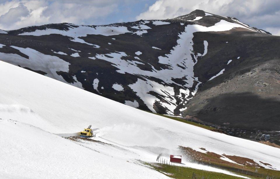 <p>Karadeniz'in doğasıyla meşhur yaylaları, ziyaret&ccedil;ilerine her mevsim farklı g&uuml;zellikler sunuyor. Ordu'daki yaylalar da &ccedil;ayırları, dereleri ve temiz havasıyla y&ouml;re halkı ve doğaseverler tarafından tercih ediliyor.</p>

<p>&nbsp;</p>
