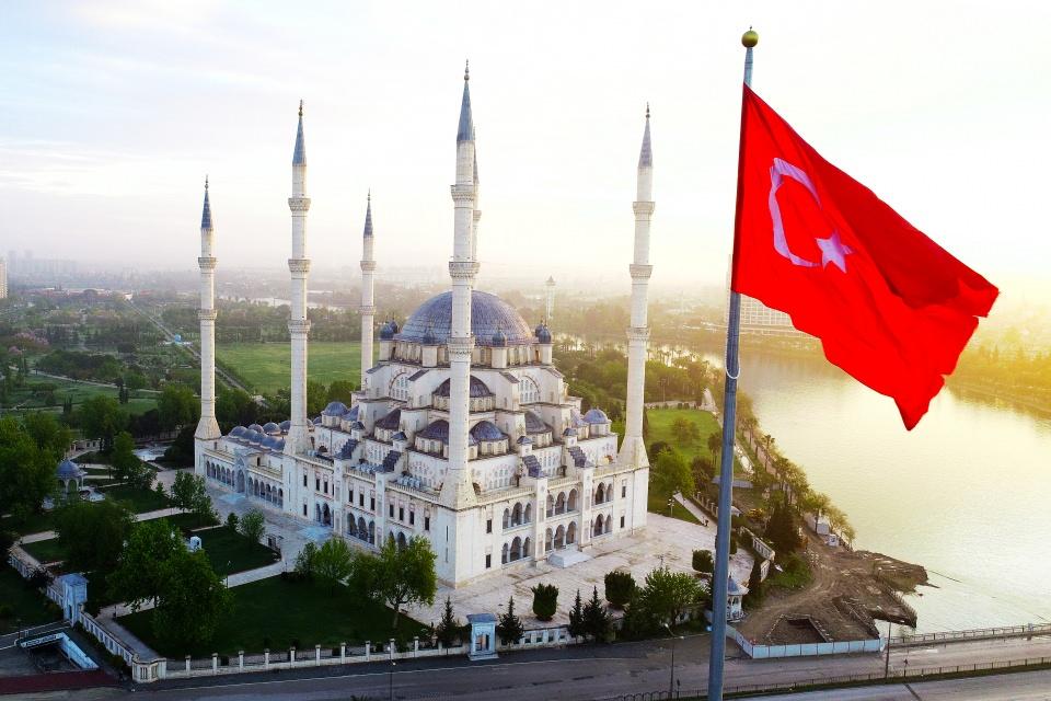 <p>Sabancı Merkez Camisi - Adana </p>
