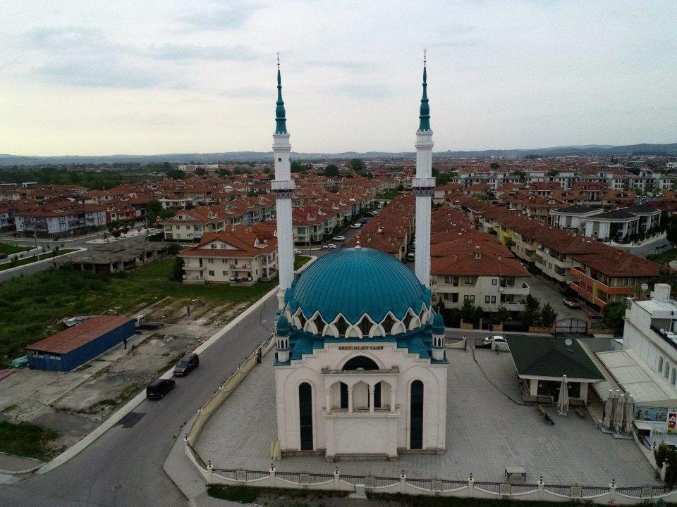 <p>Abdülhamit Camisi - Sakarya</p>