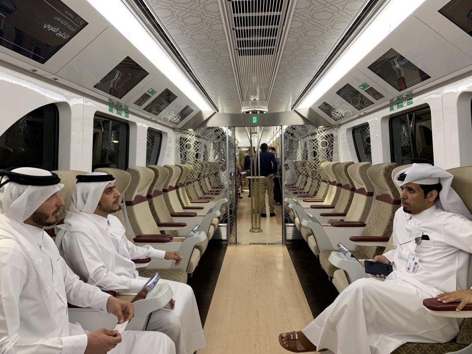 <p>Metro lüks koltukları ve teknolojisiyle dikkat çekiyor.</p>
