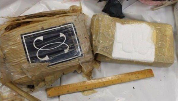 <p>T&uuml;p&uuml;n i&ccedil;ini a&ccedil;an yetkililer 5 milyon euro tutarında 75 kilogram uyuşturucu buldular...</p>

<p>&nbsp;</p>
