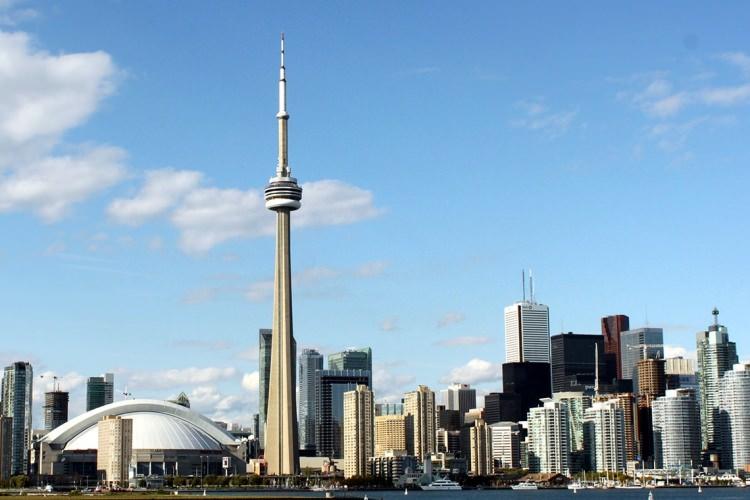 <p>Kanada'nın başkenti Toronto'da 15 saat 58 dakika,</p>
<p> </p>