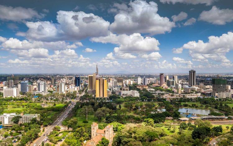 <p>Kenya'nın başkenti Nairobi'de 13 saat 17 dakika,</p>
<p> </p>