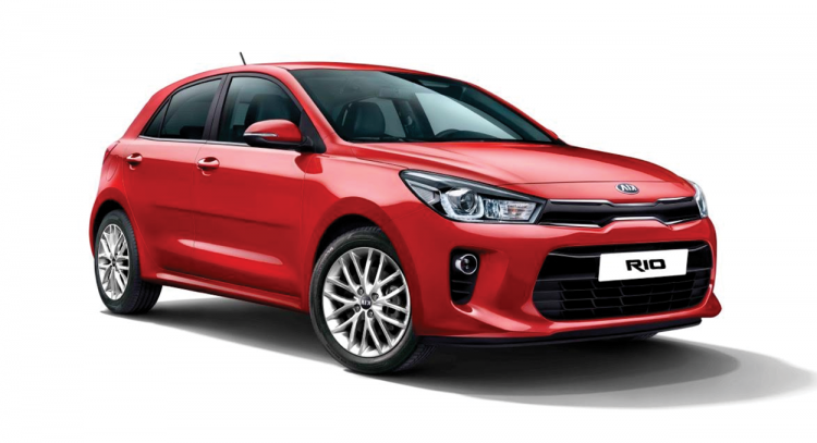 <p>Kia Rio</p>

<p>Rio bu yılın başlarında 1.4 litrelik 89 bhp CRDi dizel motor ile piyasaya sürüldü. Fakat Kia, Rio'da dizelin fişini geçmeye karar verdi. Nedeni aslında çok basit, geçtiğimiz sene satılan 8470 Rio'dan sadece 1673'ü dizeldi.</p>
